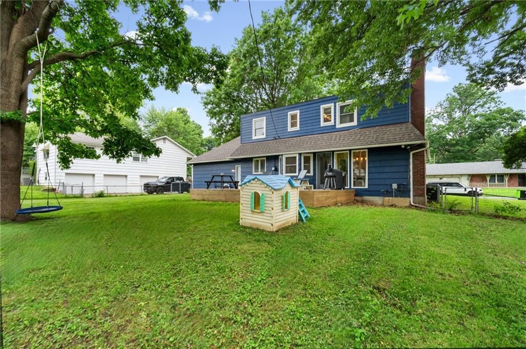 315 Hawthorne Drive — photo 38