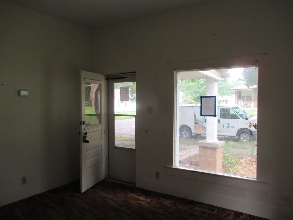 1700 E 7th Street — photo 7