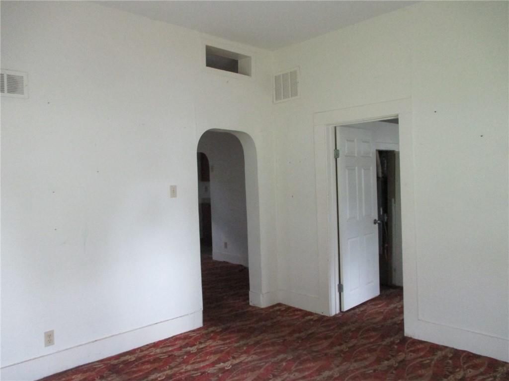 1700 E 7th Street — photo 8