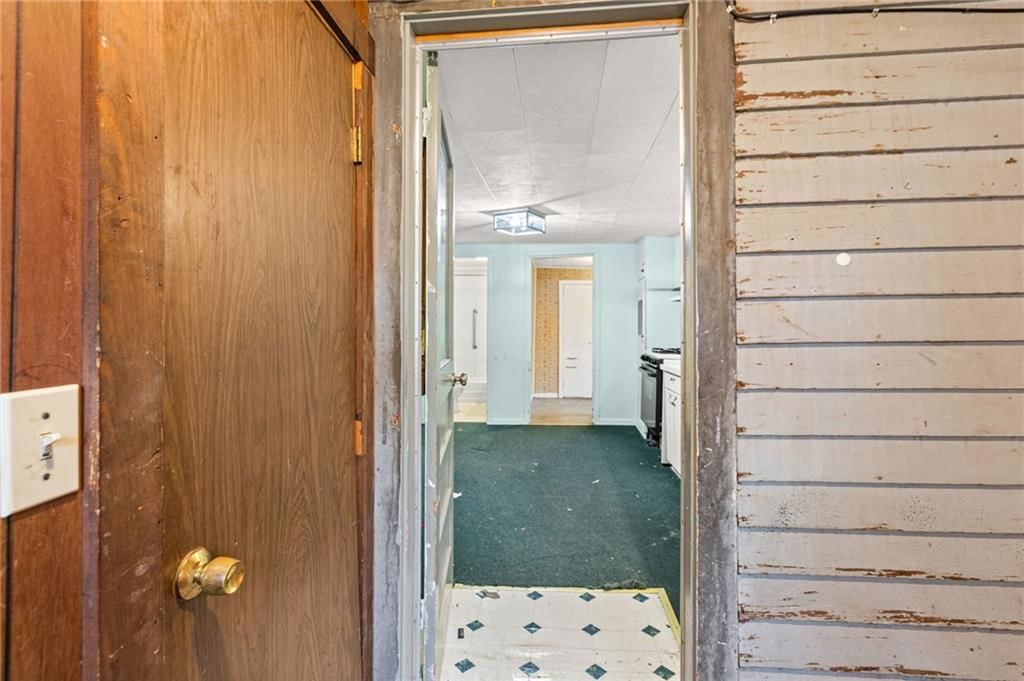 704 N Cherry Street — photo 11