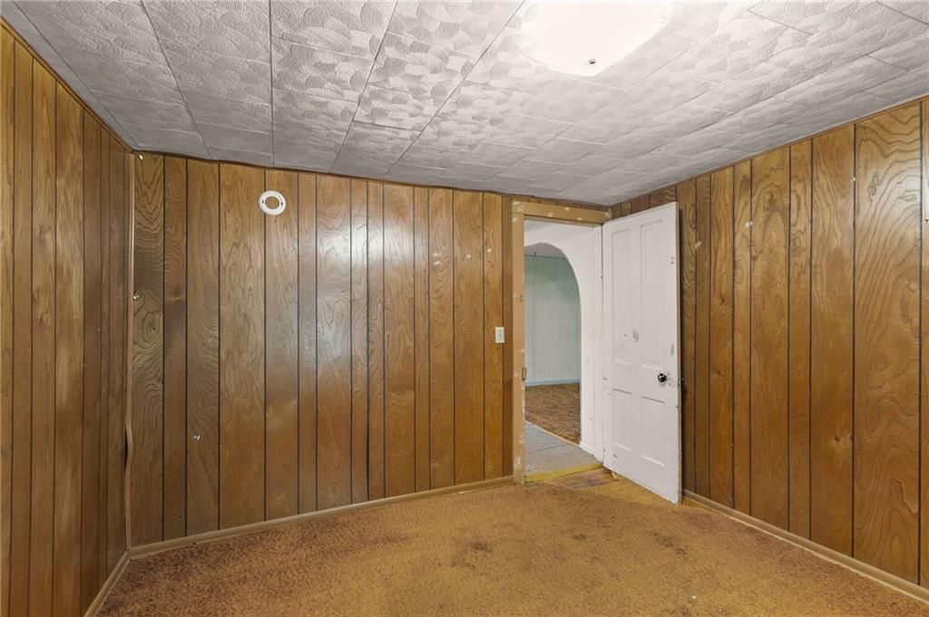 704 N Cherry Street — photo 15