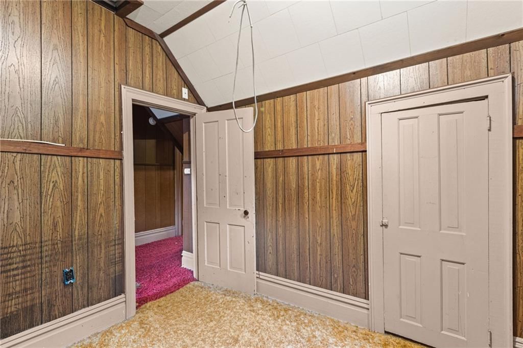 704 N Cherry Street — photo 19