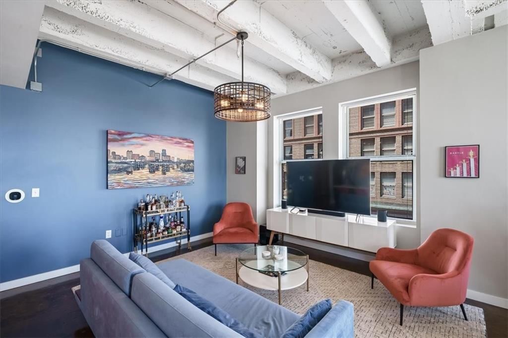 21 W 10th Street — photo 11