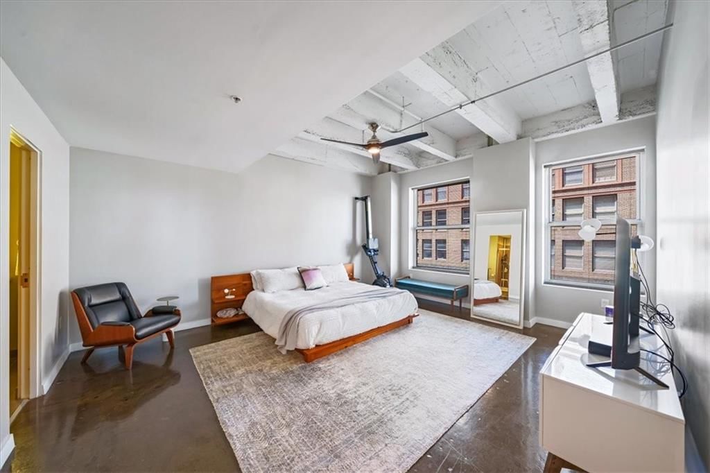 21 W 10th Street — photo 19