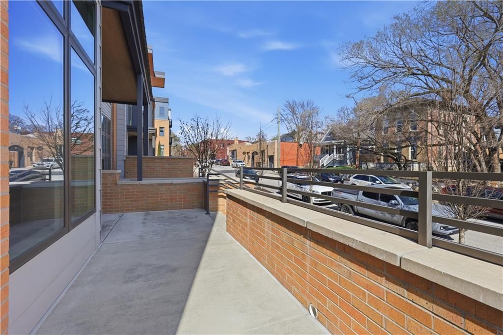 1724 Madison Avenue — photo 5