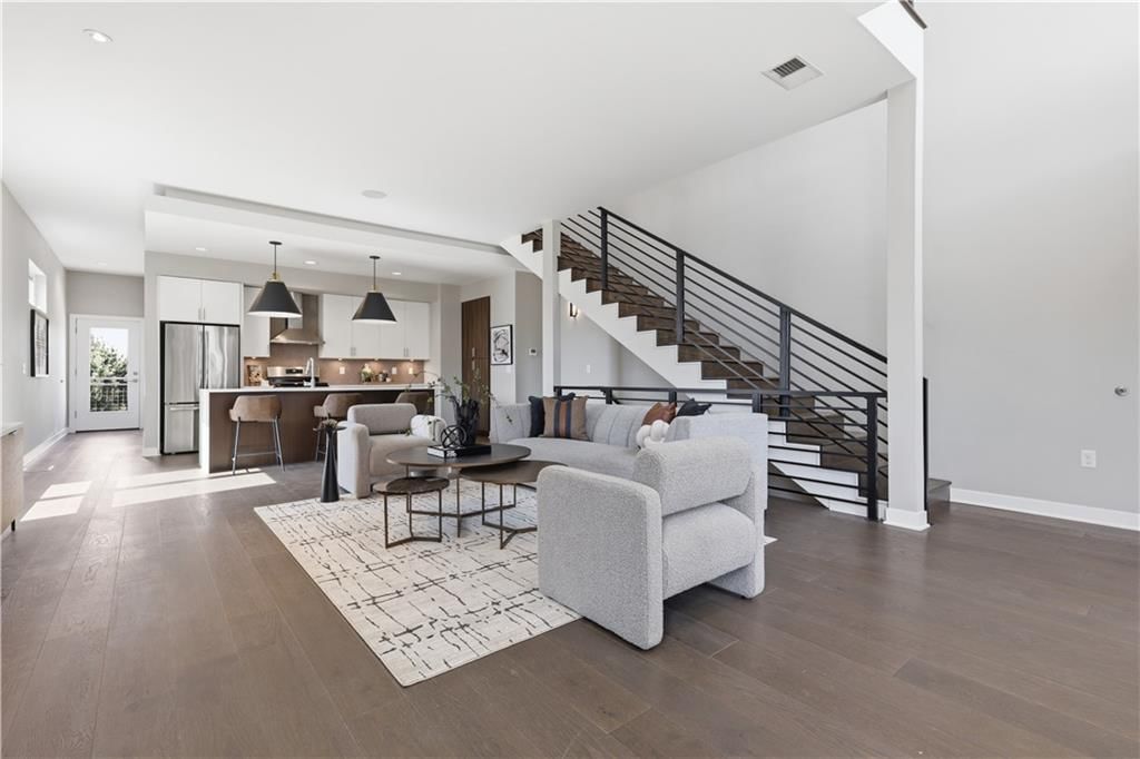 1724 Madison Avenue — photo 8