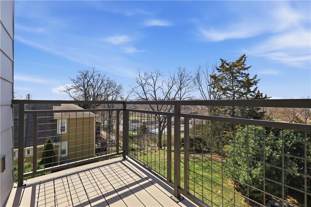 1724 Madison Avenue — photo 37