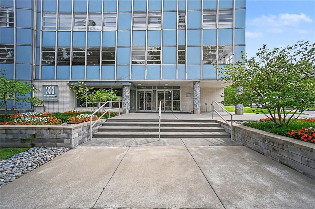 333 W Meyer Boulevard — photo 13