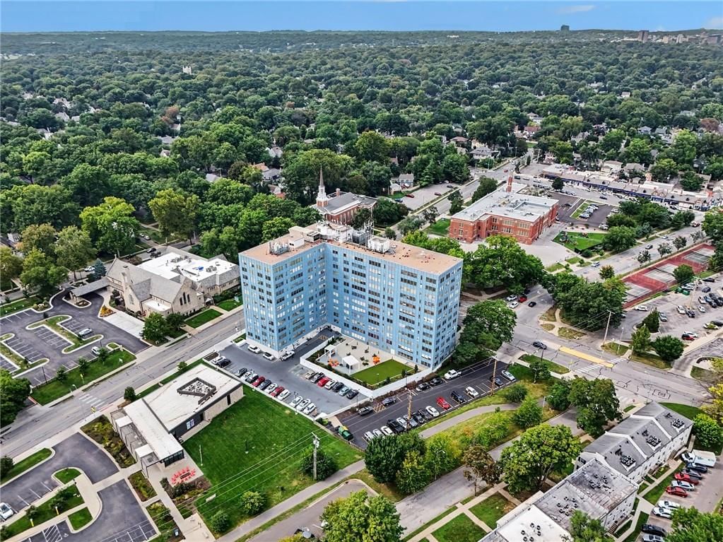333 W Meyer Boulevard — photo 20