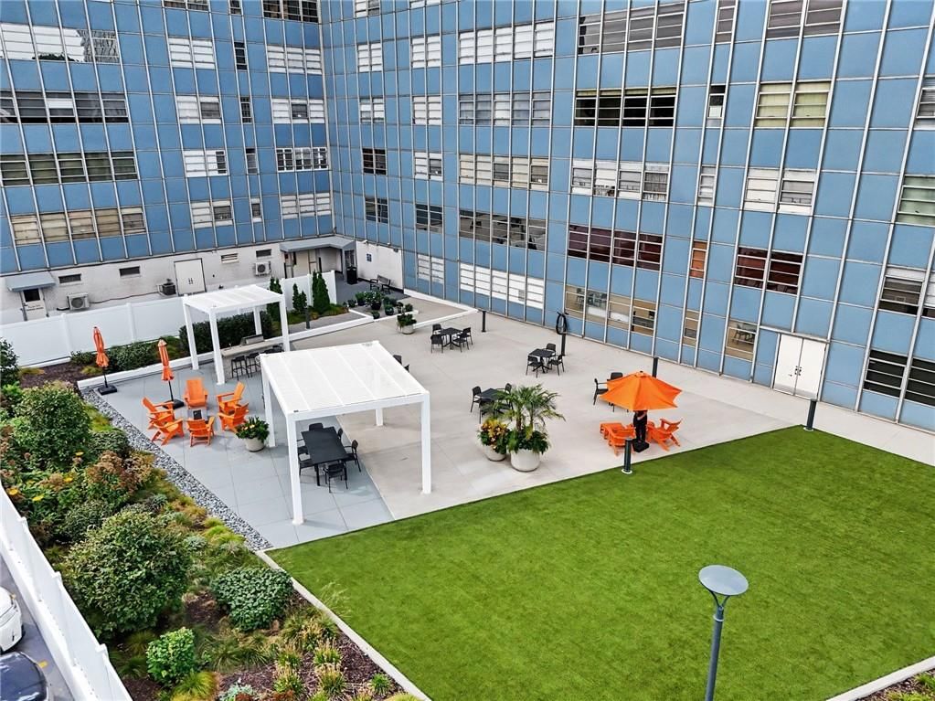 333 W Meyer Boulevard — photo 21