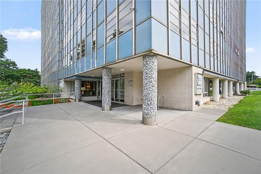 333 W Meyer Boulevard — photo 30