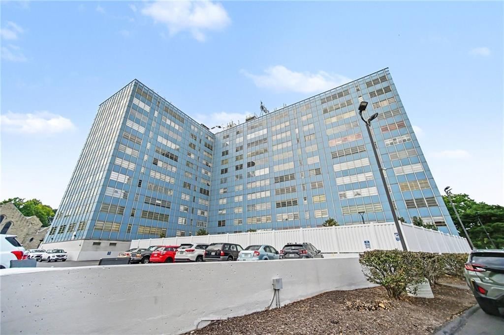 333 W Meyer Boulevard — photo 35