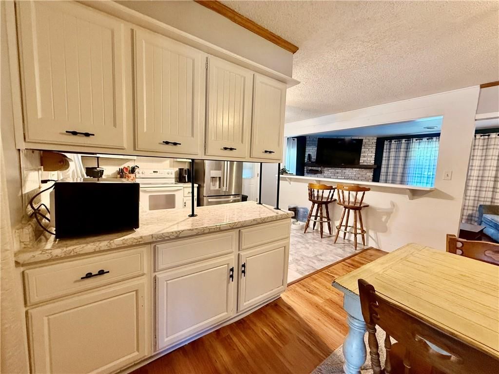 14990 Lakeside Drive — photo 17