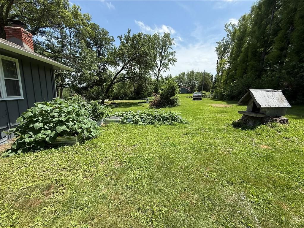 14990 Lakeside Drive — photo 42