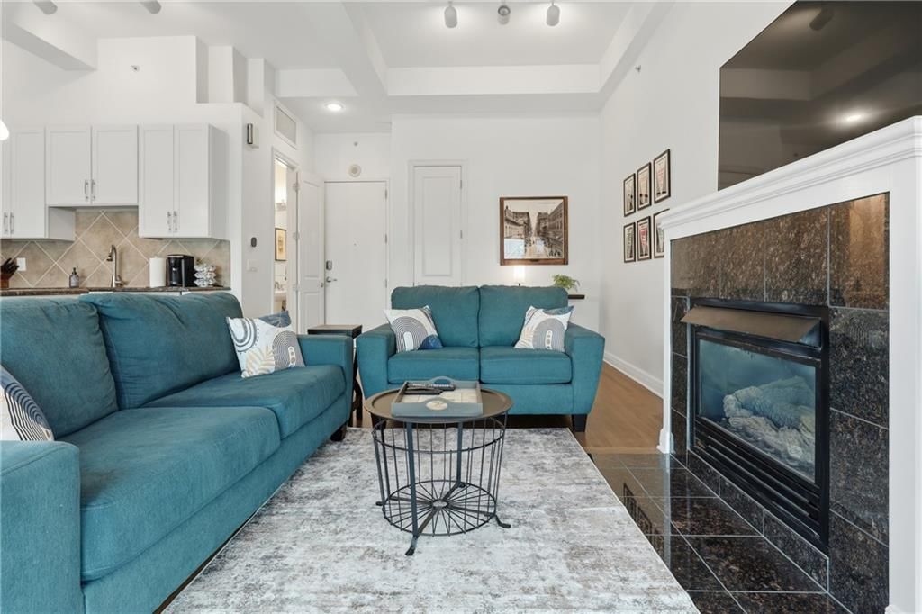 1101 Walnut Street — photo 4