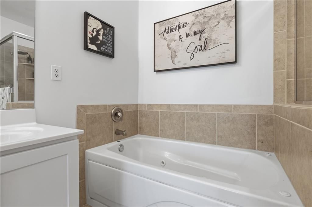 1101 Walnut Street — photo 22