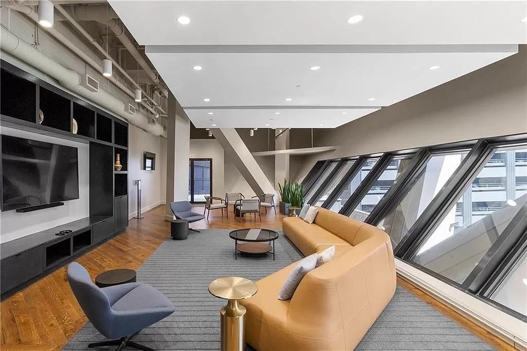 1101 Walnut Street — photo 30