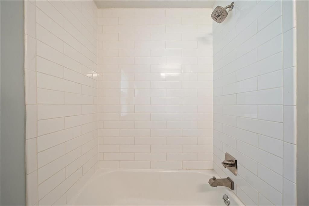 2609 W 50th Terrace — photo 15