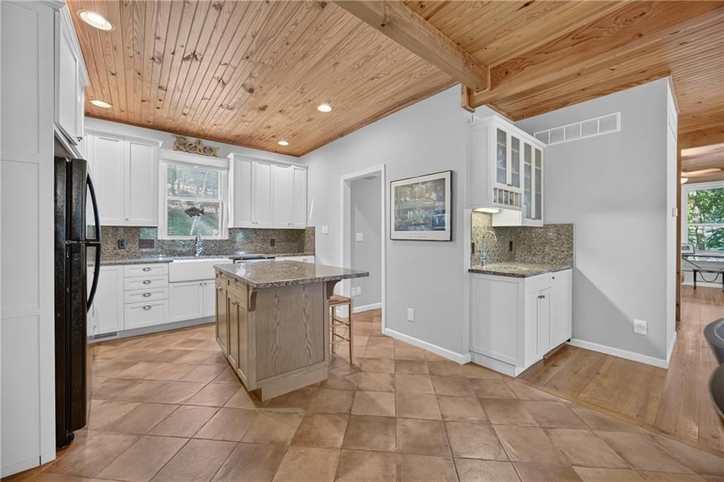 315 Country Ridge Drive — photo 17
