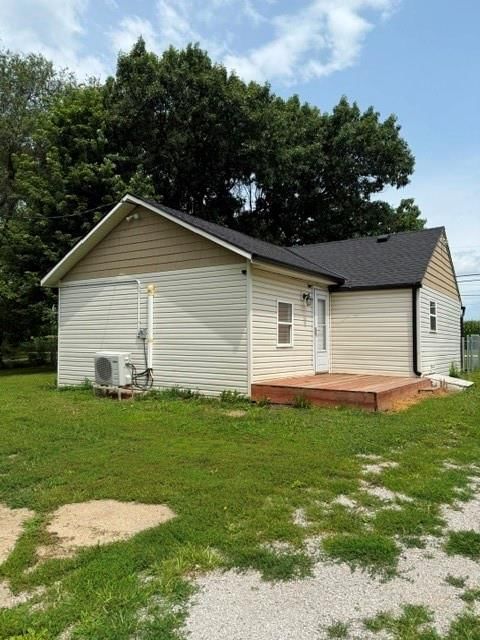 112 Hunter Road — photo 2