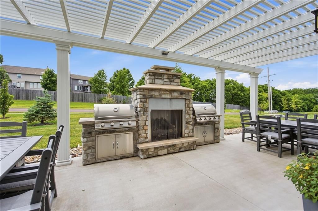 Photo 32 of 42 - 7800 W 123rd Street #116, Overland Park, KS 66213