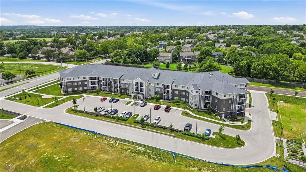 Photo 38 of 42 - 7800 W 123rd Street #116, Overland Park, KS 66213