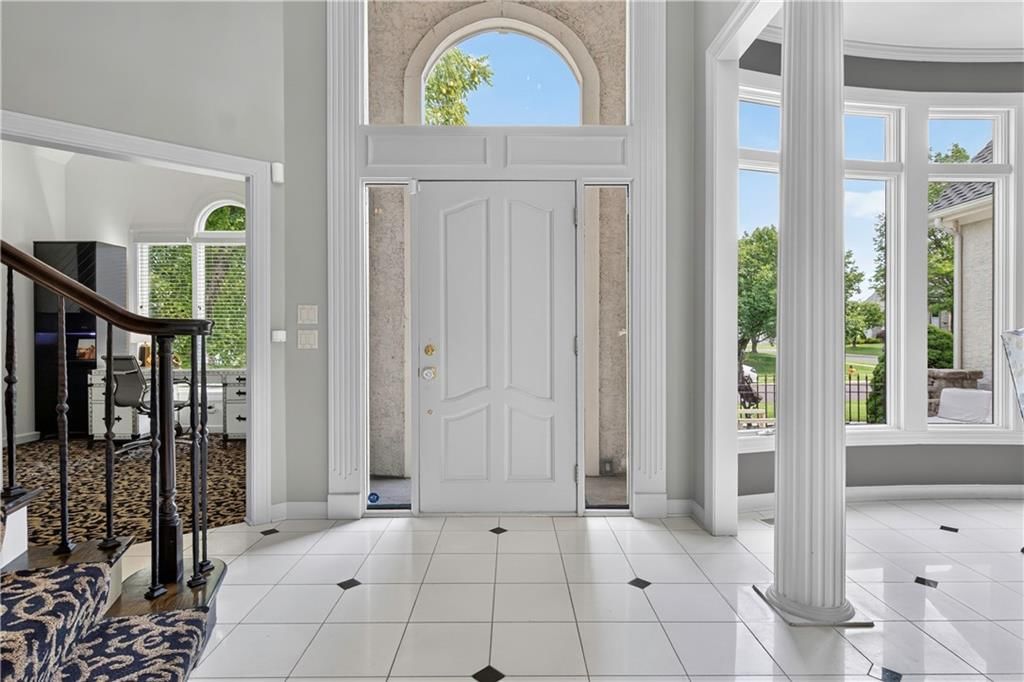 5717 W 128th Terrace — photo 6