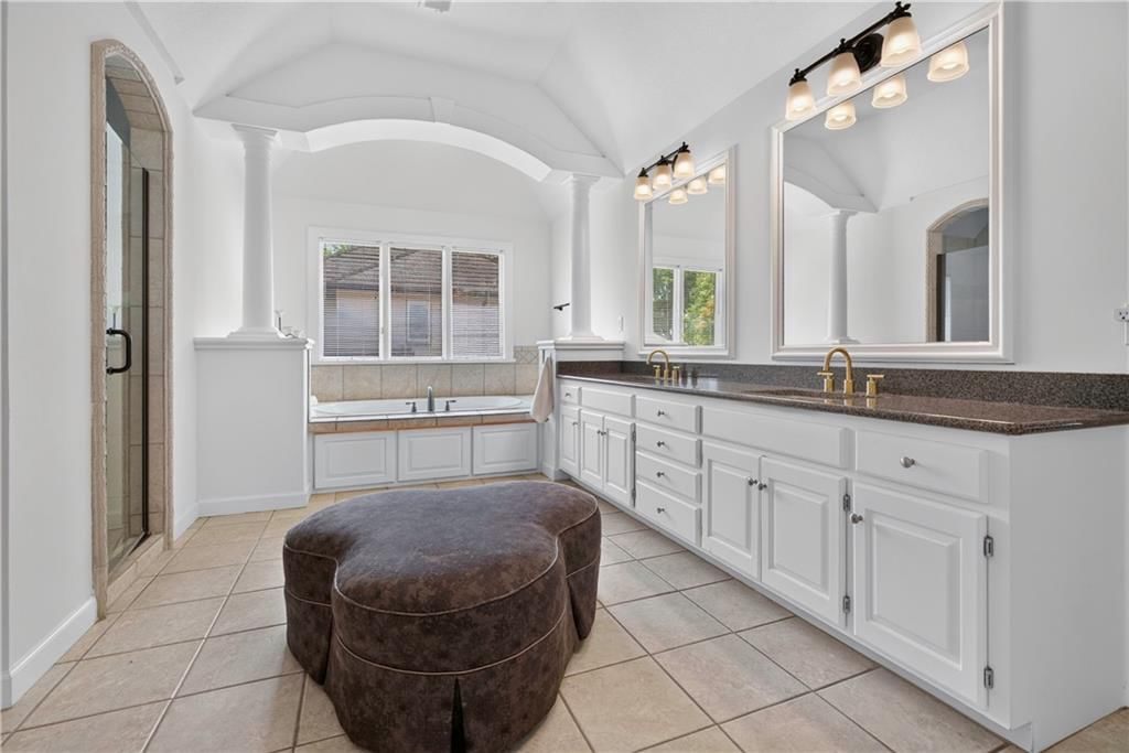 5717 W 128th Terrace — photo 35