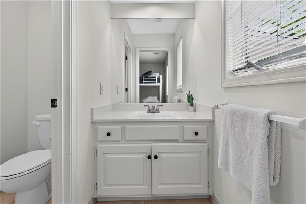 5717 W 128th Terrace — photo 44