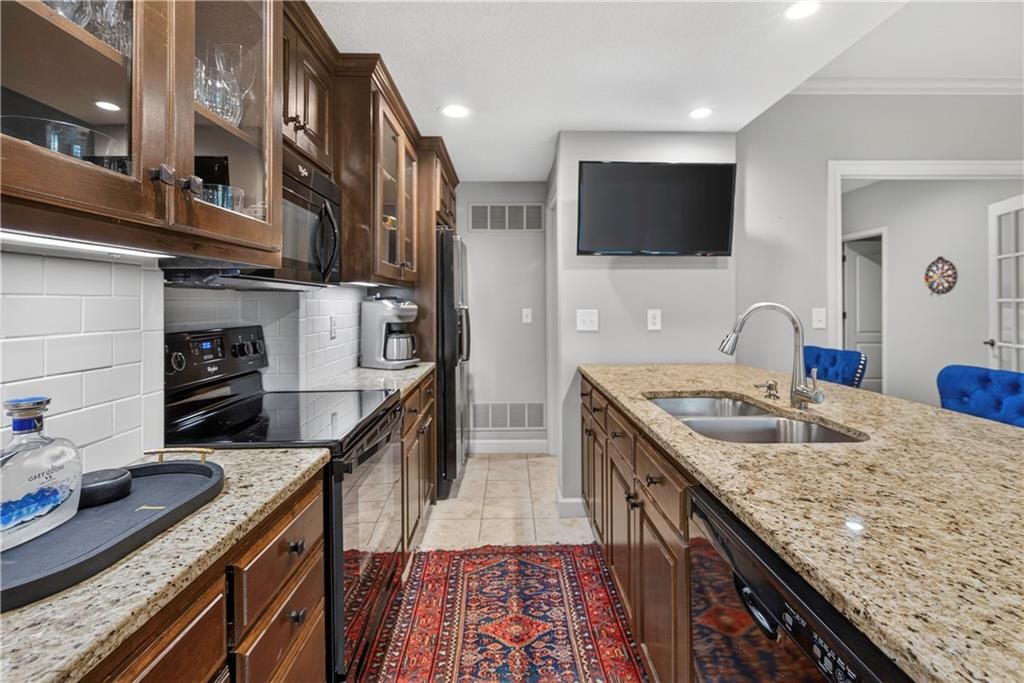 5717 W 128th Terrace — photo 54