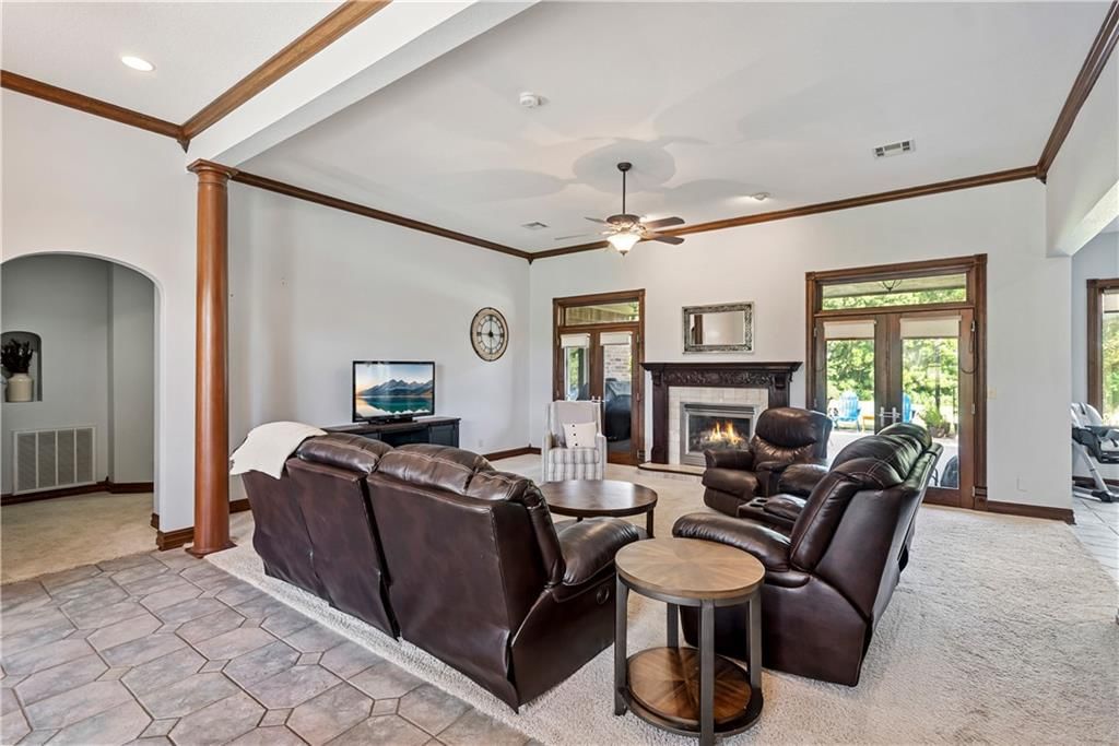 2861 W Northbrook Street — photo 11