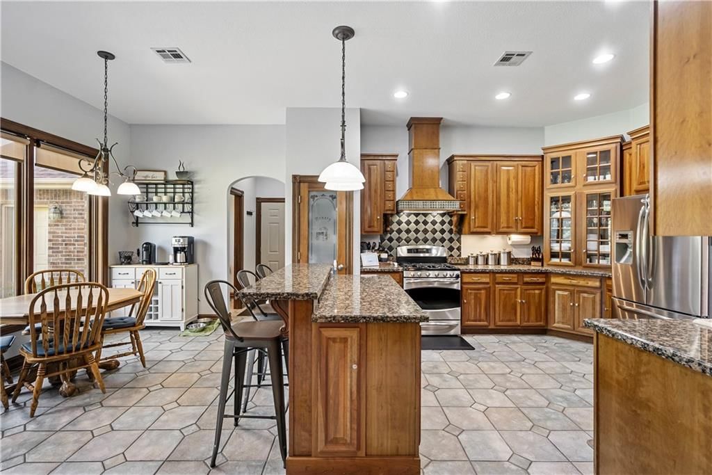 2861 W Northbrook Street — photo 14