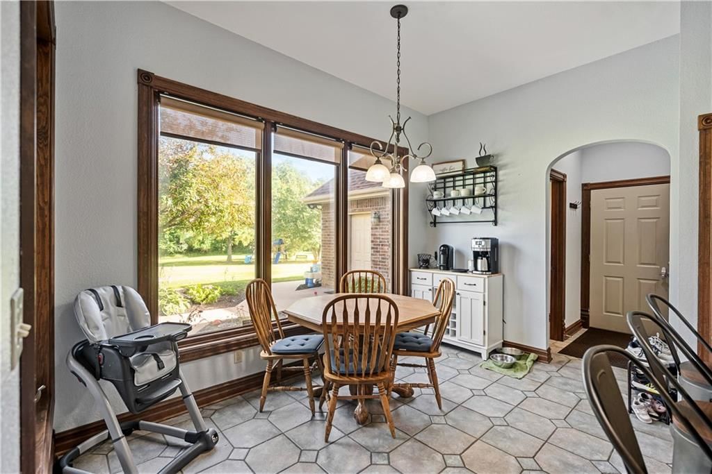 2861 W Northbrook Street — photo 15