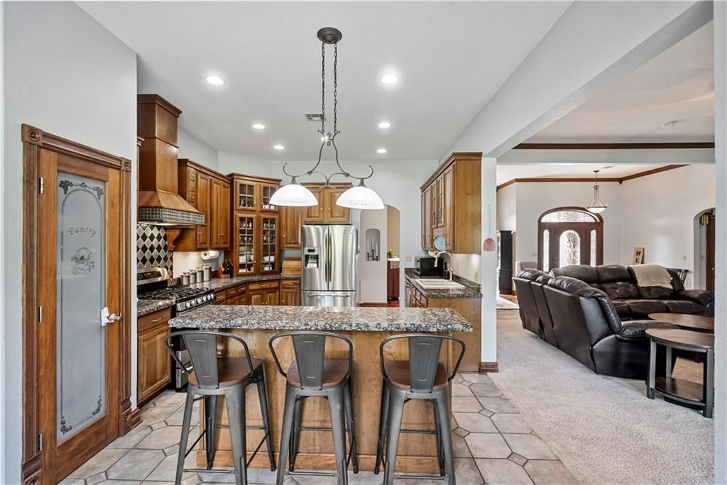 2861 W Northbrook Street — photo 17