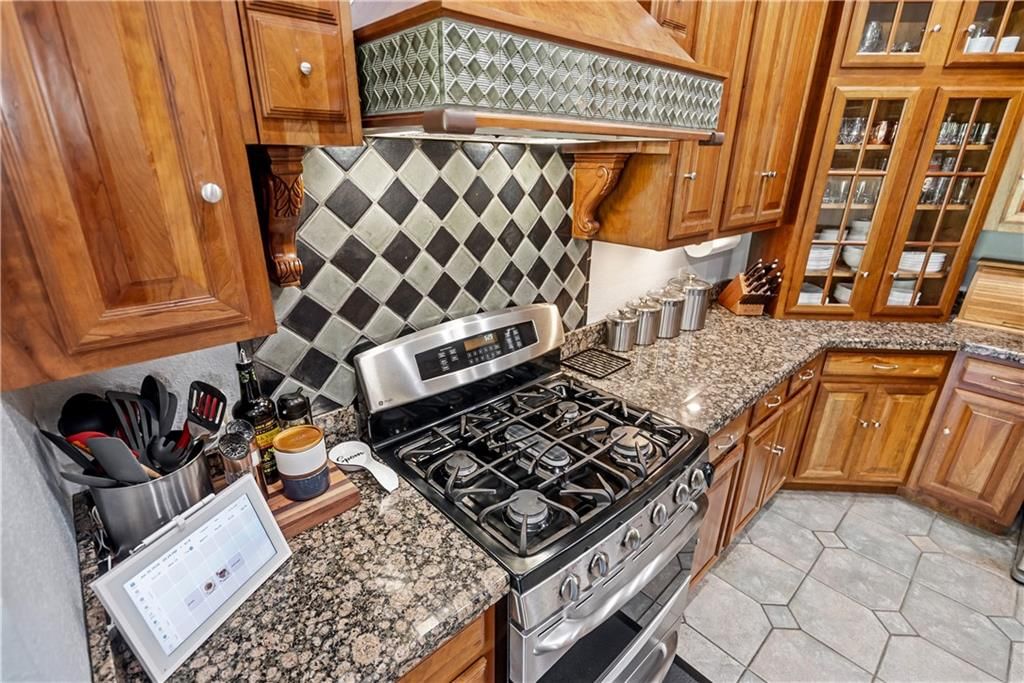 2861 W Northbrook Street — photo 21