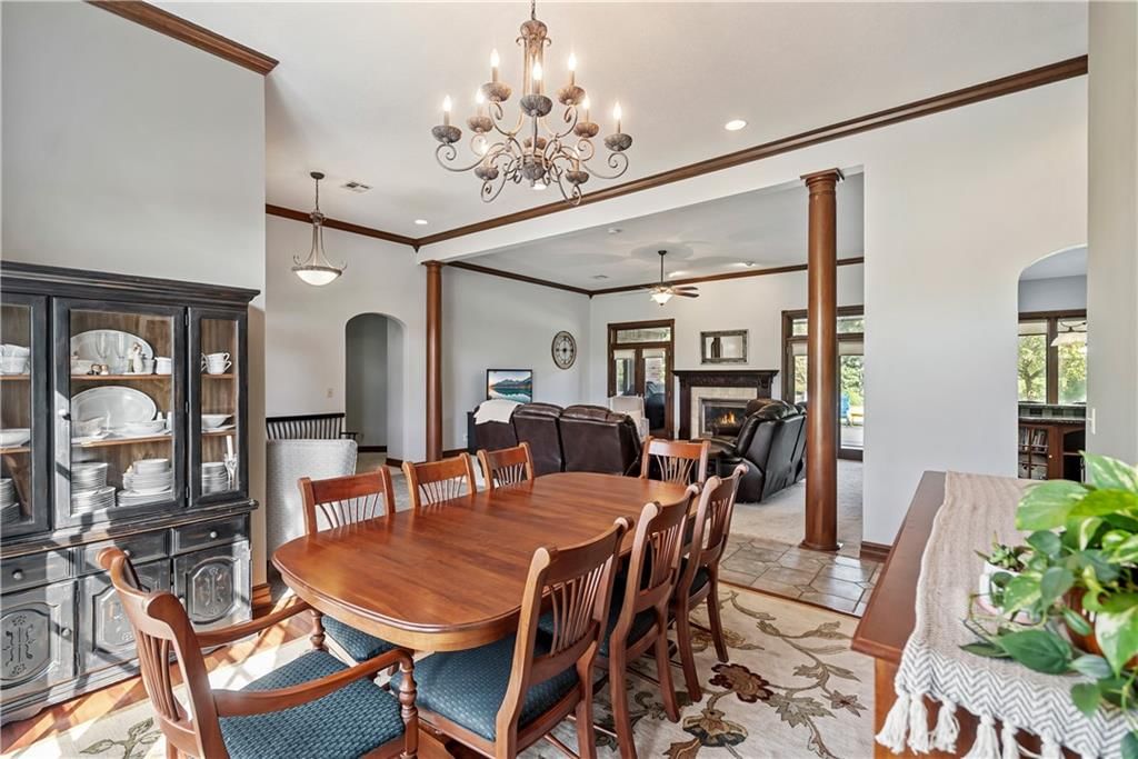 2861 W Northbrook Street — photo 32