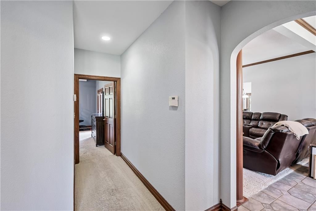 2861 W Northbrook Street — photo 34