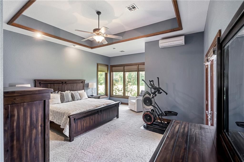 2861 W Northbrook Street — photo 35