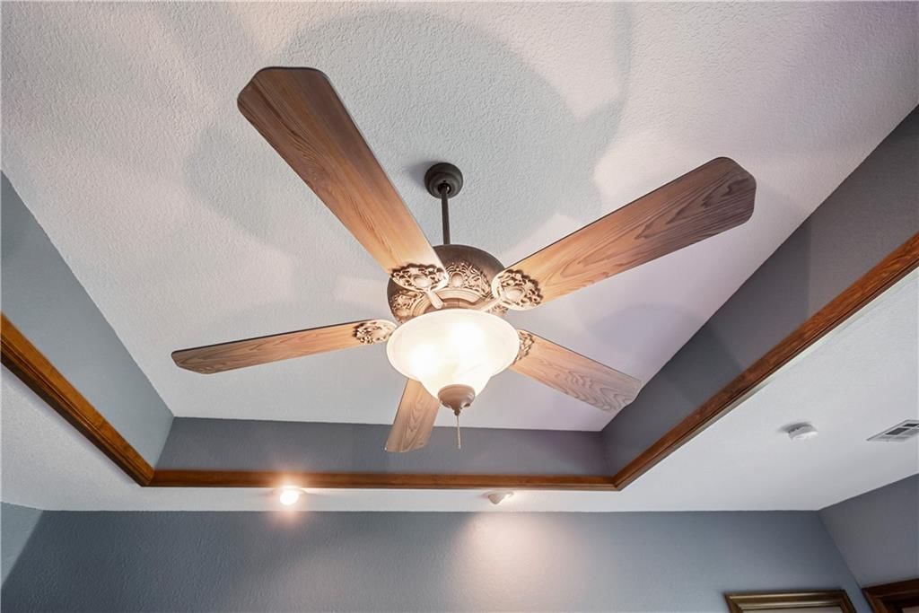 2861 W Northbrook Street — photo 36
