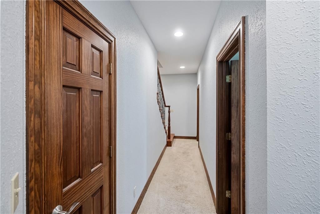 2861 W Northbrook Street — photo 52