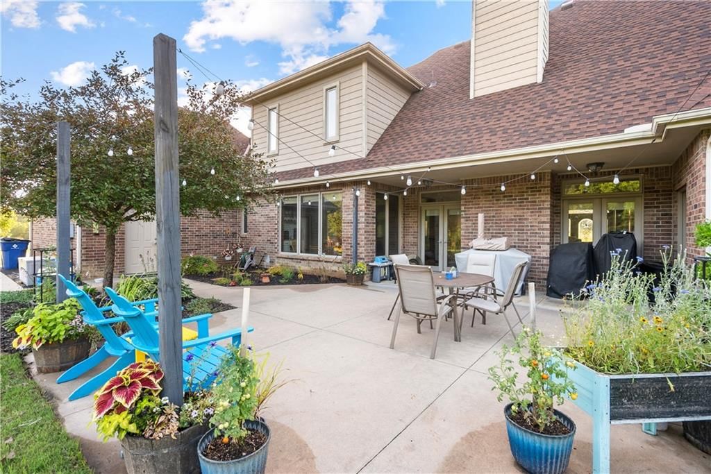 2861 W Northbrook Street — photo 80