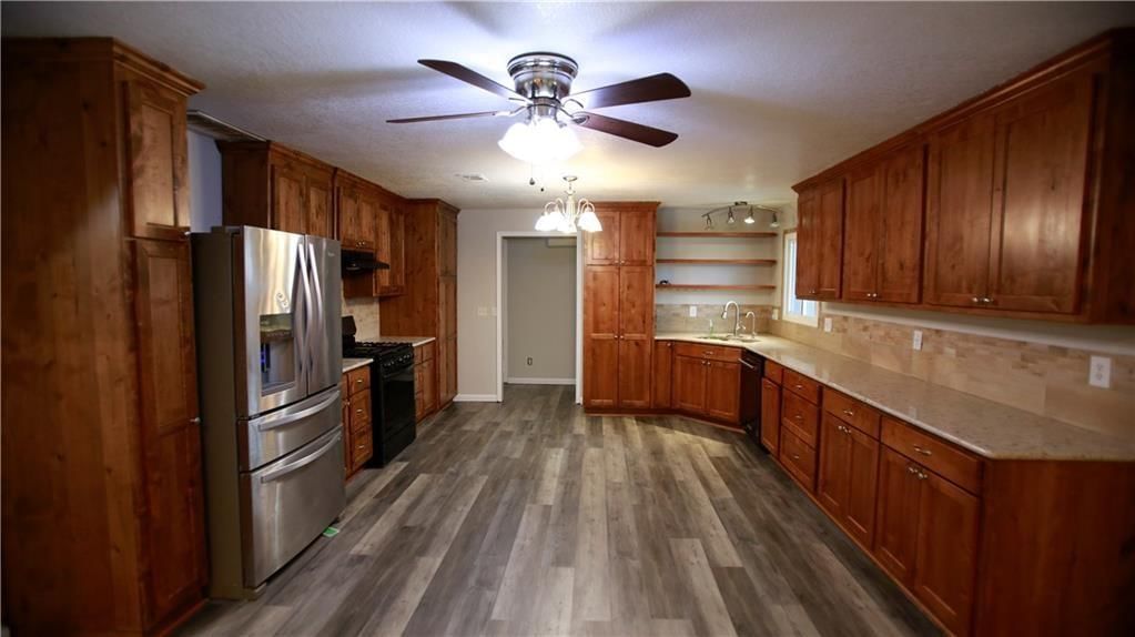 14298 Leavenworth Road — photo 13