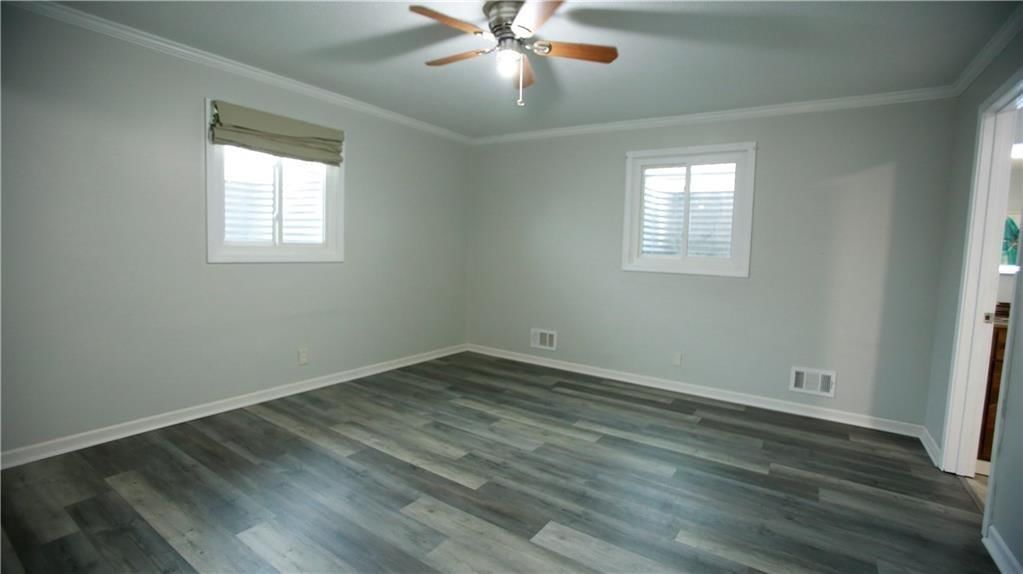 14298 Leavenworth Road — photo 23