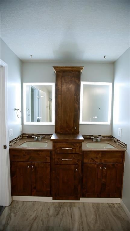 14298 Leavenworth Road — photo 27