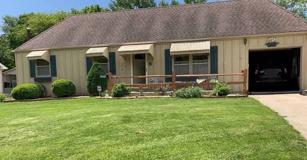 5 NE 74th Terrace, Gladstone, MO