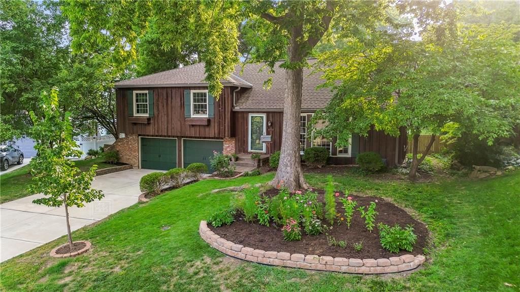 10006 Linden Street — photo 3