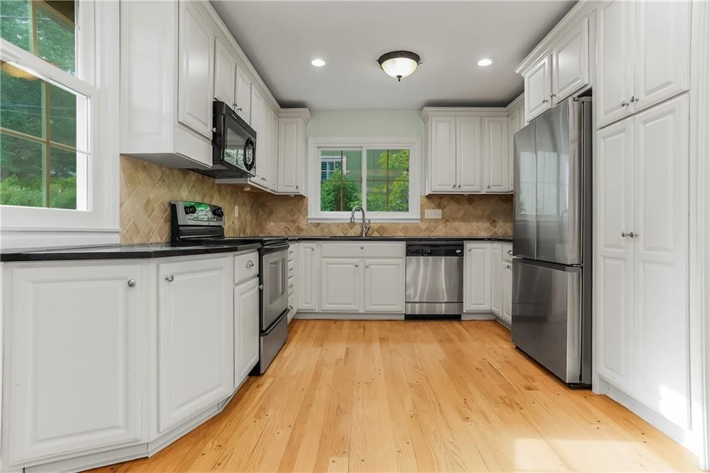 10006 Linden Street — photo 7