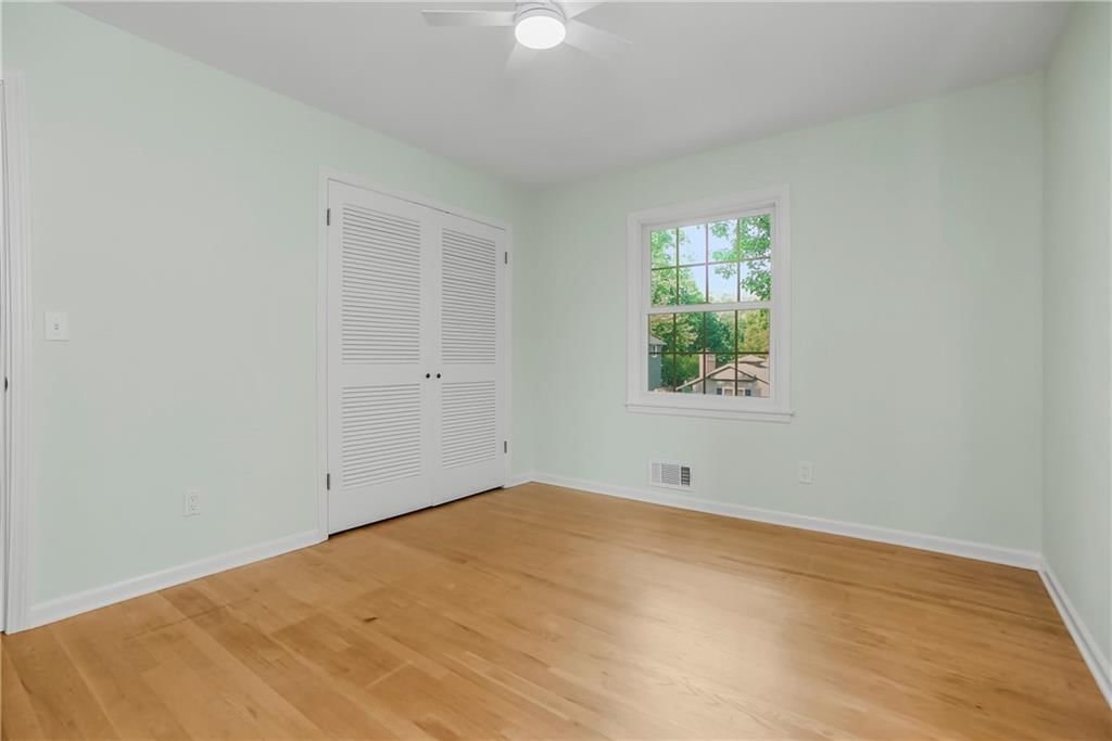 10006 Linden Street — photo 23