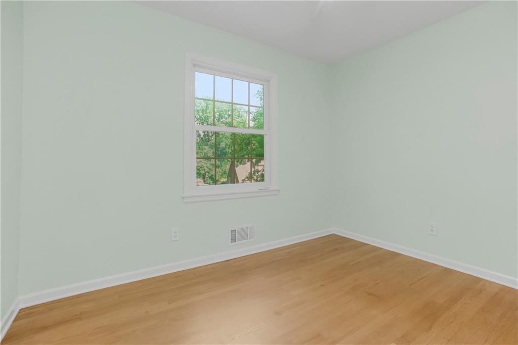10006 Linden Street — photo 24