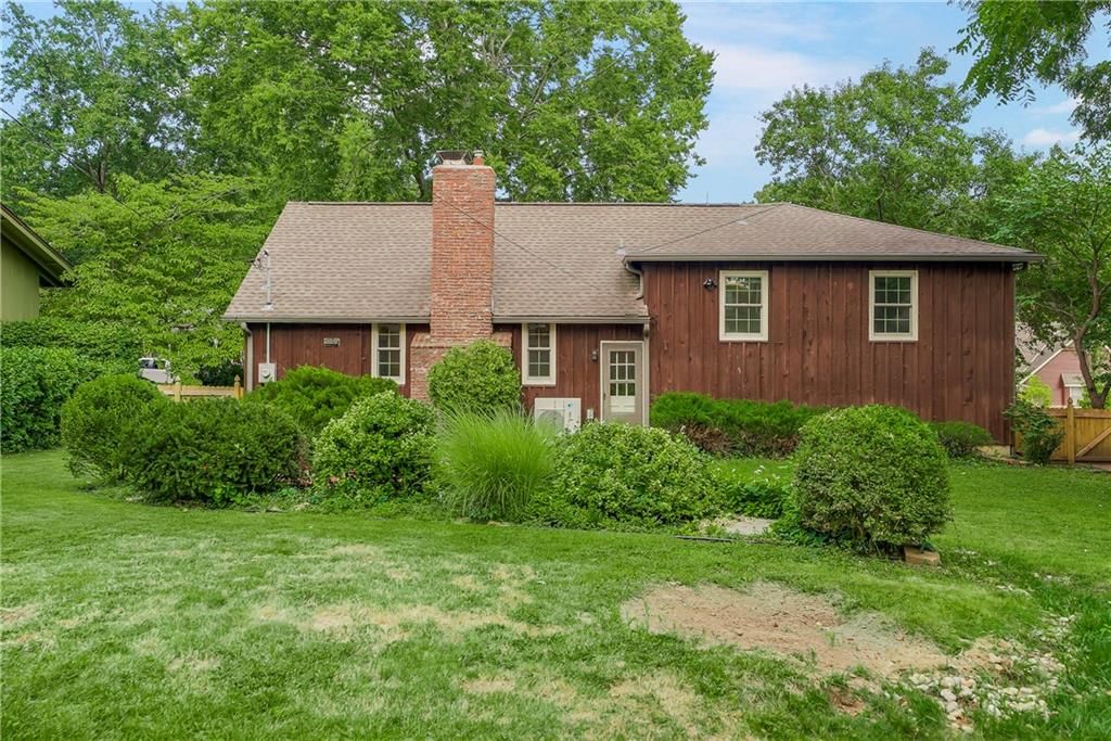 10006 Linden Street — photo 31